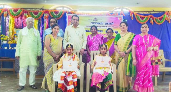 ಇಂದಿನ ಮಕ್ಕಳು ಸರ್ವಜ್ಞರನ್ನು ಅರಿಯಲಿ: ತಹಶೀಲ್ದಾರ ಜೆ.ಬಿ.ಮಜ್ಜಗಿ 