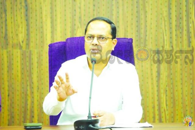 ಪರೀಕ್ಷಾ ಕೇಂದ್ರಗಳ 200 ಮೀ. ವ್ಯಾಪ್ತಿ ಸುತ್ತ-ಮುತ್ತ ನಿರ್ಬಂಧ 