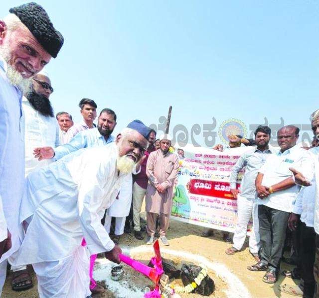 ಕಲಕೇರಿ ಗ್ರಾಮದ ಬಹುಪಯೋಗಿ ಭವನ ಕಾಮಗಾರಿಗೆ ಚಾಲನೆ  