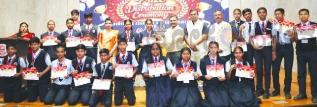 ಪ್ರತಿಯೊಬ್ಬರಲ್ಲೂ ಪ್ರತಿಭೆ ಅಡಗಿದೆ: ಡಾ. ಸಂತೋಷ ಜಯಗೌಡರ  