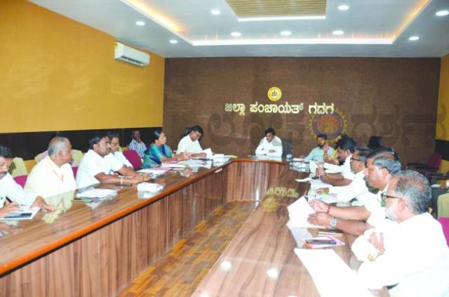 ತಾಲೂಕು ಮಟ್ಟದ ಪಂಚ ಗ್ಯಾರಂಟಿ ಯೋಜನೆಗಳ ಮಾಸಿಕ ಸಭೆ  ಫಲಾನುಭವಿಗಳಿಗೆ ಸಕಾಲದಲ್ಲಿ ಸೌಲಭ್ಯ ನೀಡಲು ಸೂಚನೆ 