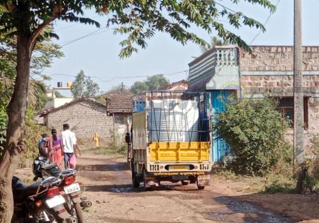 ಬೇಸಿಗೆಯ ಮುನ್ನ ಸಂಕೇಶ್ವರದಲ್ಲಿ ಕುಡಿಯುವ ನೀರಿಗೆ ಹಾಹಾಕಾರ : ಕೊಳವೆ ಬಾವಿಗಳತ್ತ ಅಲೆದಾಡುತ್ತಿರುವ ಜನ