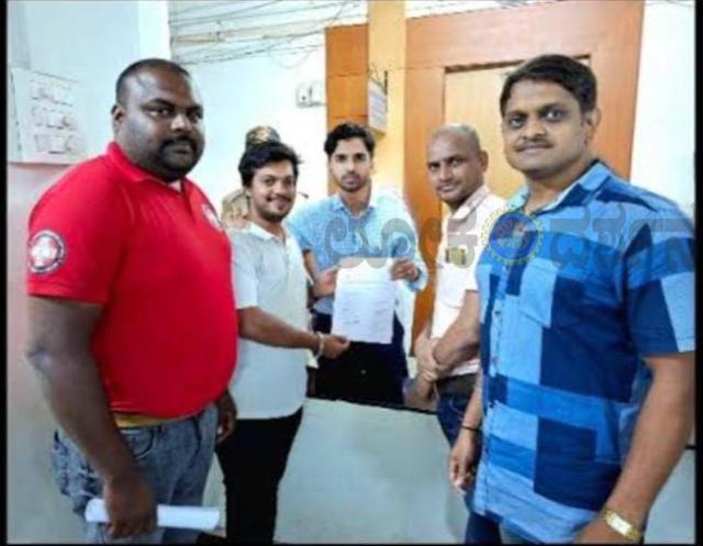 ಹೆಚ್ಚಾದ ಸಂಕೇಶ್ವರ ತಾಲೂಕು ರಚನೆಯ ಕೂಗು : ವೇಲಫೆರ್ ಸಂಘಟನೆಯಿಂದ ಜಿಲ್ಲಾಧಿಕಾರಿಗಳ ಭೇಟಿ, ಮನವಿ