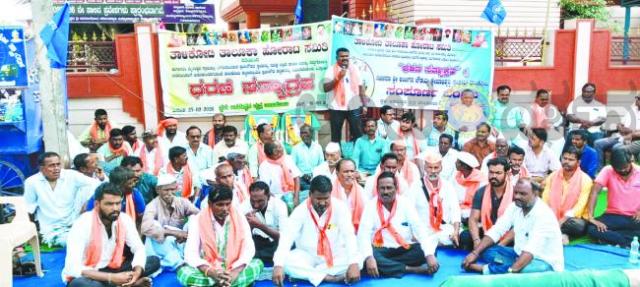 ಆರನೇ ದಿನಕ್ಕೆ ಮುಂದುವರೆದ ಧರಣಿ ಸತ್ಯಾಗ್ರಹ