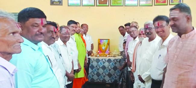 ಜಾತಿ ಮತ ಪಂಥ ಭೇದ ಮರೆತು ನಿಂತು ಎಲ್ಲ ಧರ್ಮೀಯರಿಗೆ ಆದಿ ಗುರು ರೇಣುಕಾಚಾರ್ಯರು  