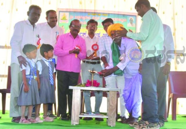 ಶಿಕ್ಷಕರು ವಿದ್ಯಾರ್ಥಿಗಳಿಗೆ ಮನಮುಟ್ಟುವಂತೆ ಬೋಧಿಸಬೇಕು: ಟಿ.ಎಸ್‌.ವಂಟಗೂಡಿ