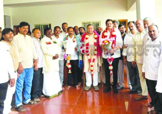 ವಿಜಯನಗರ ಜಿಲ್ಲೆಯ ಅಲ್ಪಸಂಖ್ಯಾತರ ಘಟಕದ ಅಧ್ಯಕ್ಷರಾಗಿ ಶ್ರೀಯುತ ಎಂ.ದಾದಾಕಲಂದರ್  ಆಯ್ಕೆ  