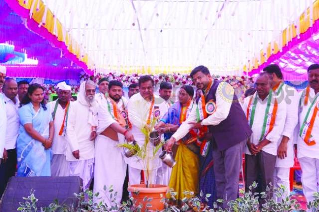 ಕಾರಜೋಳ ಗ್ರಾಮದಲ್ಲಿ ಜಲ ಸಂಗ್ರಹಕ್ಕೆ ಅನುಕೂಲವಾಗುವ ಕಲ್ಯಾಣಿ ಉದ್ಘಾಟನೆ