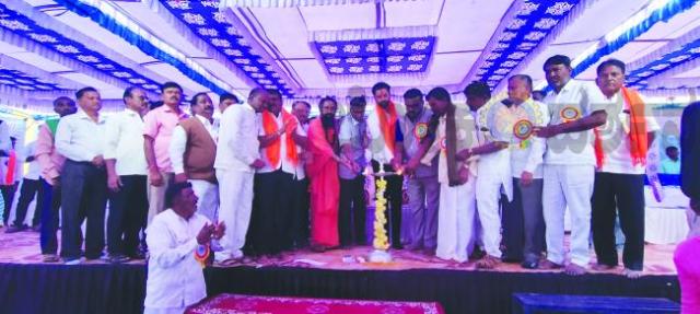 ಬುದ್ಧ, ಬಸವ, ಅಂಬೇಡ್ಕರ್ ಸಿದ್ಧಾಂತಗಳು ಜೀವನ ಪರಿಪೂರ್ಣತೆಗೆ ದಾರಿ : ಸತೀಶ ಜಾರಕಿಹೊಳಿ