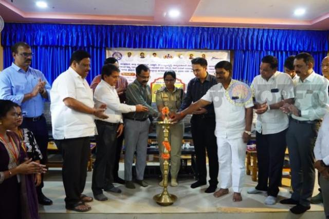 ರಾಜ್ಯ ಸರ್ಕಾರ ಉದ್ಯೋಗಾಕಾಂಕ್ಷಿಗಳ ಪರವಾಗಿದೆ: ಮುಂಡರಗಿ ನಾಗರಾಜ್ ಅಭಿಮತ 