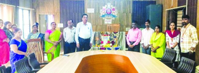 ಆದರ್ಶ ಗುಣಗಳನ್ನು ಪ್ರತಿಯೊಬ್ಬನೂ ಜೀವನದಲ್ಲಿ ಅಳವಡಿಸಿಕೊಂಡು ಸನ್ಮಾರ್ಗದಲ್ಲಿ ಸಾಗಬೇಕು 