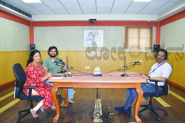 ಕೆಎಲ್‌ಇ ವೇಣುಧ್ವನಿ 90.4 ಎಫ್‌. ಎಮ್‌.  