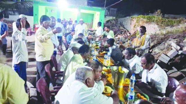 ಭಾರತೀಯರು ಎಂಬ ಭಾವನೆ ಎಲ್ಲರಲ್ಲೂ ಇರಲಿ: ಸಿ.ಬಿ.ಅಸ್ಕಿ  