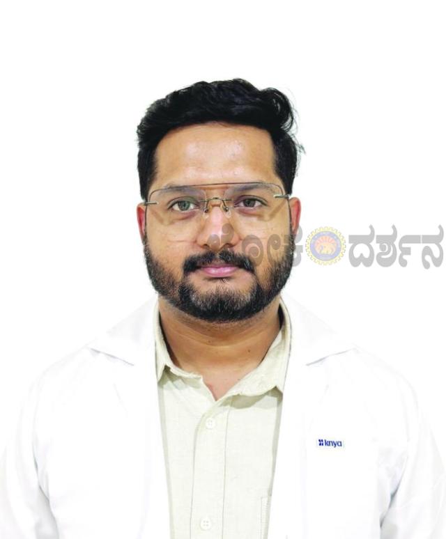 ಯಳ್ಳೂರ ರಸ್ತೆಯಲ್ಲಿಯ ಕೆಎಲ್‌ಇ ಶತಮಾನೋತ್ಸವ ಚಾರಿಟೇಬಲ್ ಆಸ್ಪತ್ರೆಯಲ್ಲಿ ಹೆಸರಾಂತ ಎಲುಬು ಮತ್ತು ಕೀಲು ತಜ್ಞರ ಸೇರೆ​‍್ಡ 