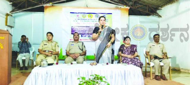 ವಿಚಾರಣಾಧಿನ ಖೈದಿಗಳಿಗೆ ಮಕ್ಕಳ ಹಕ್ಕುಗಳ ಕುರಿತು ಅರಿವು  