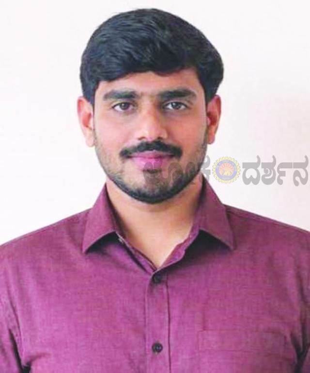 ನೇಮಾನಿ ಸತೀಶಗೆ ಪಿಎಚ್‌.ಡಿ. ಪದವಿ 