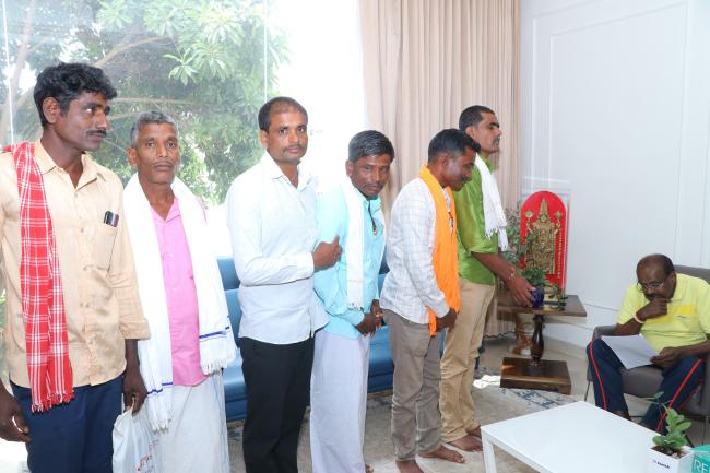 ದೇವಾಲಯ ಕಟ್ಟಡ ನಿರ್ಮಾಣಕ್ಕೆ ಎಚ್‌.ಡಿ.ಕುಮಾರಸ್ವಾಮಿ  ದೇಣಿಗೆ