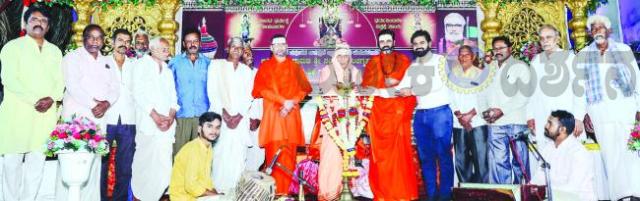 ‘ಆಧ್ಯಾತ್ಮಿಕ ಸಂಪತ್ತಿನಿಂದಲೇ ಶಾಂತಿ ನೆಮ್ಮದಿ’ ;ಹಿರೇಮಠದ ಜಾತ್ರಾ ಮಹೋತ್ಸವದ ಅಂಗವಾಗಿ ಪುರಾಣ ಪ್ರವಚನ ಆರಂಭ 