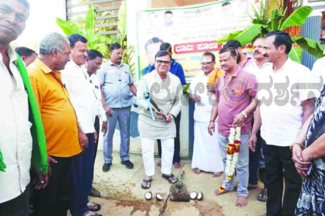 ಒಂದೇ ದಿನ ದಾಖಲೆಯ 7.60 ಕೋಟಿ ರೂ. ವೆಚ್ಚದಲ್ಲಿ ಹತ್ತಾರು ಅಭಿವೃದ್ಧಿ ಕಾಮಗಾರಿಗಳಿಗೆ ಚಾಲನೆ 