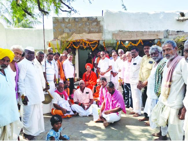 ಕಲ್ಲೂರಿನಲ್ಲಿ ಜಗದ್ಗುರು ಶ್ರೀ ರೇಣುಕಾಚಾರ್ಯ ಮೂರ್ತಿ ಪ್ರತಿಷ್ಠಾಪನೆ  