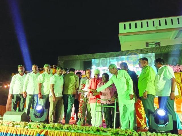 ಮಕ್ಕಳಿಗೆ ಗುಣಮಟ್ಟದ ಶಿಕ್ಷಣದ ಜೊತೆಗೆ ಸಂಸ್ಕಾರ ನೀಡಬೇಕು; ಸಂತೋಷ ಹಾದಿಮನಿ 