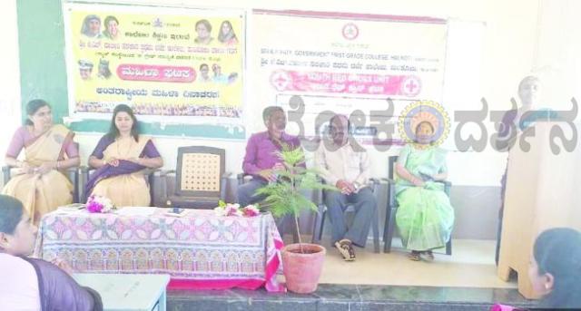 ಮಹಿಳೆಯ ಶಕ್ತಿಯೇ ರಾಷ್ಟ್ರದ ಶಕ್ತಿ 