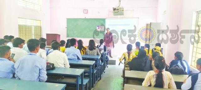 ಬ್ಯಾಂಕಿಂಗ್ ಮತ್ತು ಹಣಕಾಸು ಕ್ಷೇತ್ರದಲ್ಲಿ ವಿಫುಲ ಅವಕಾಶಗಳು...