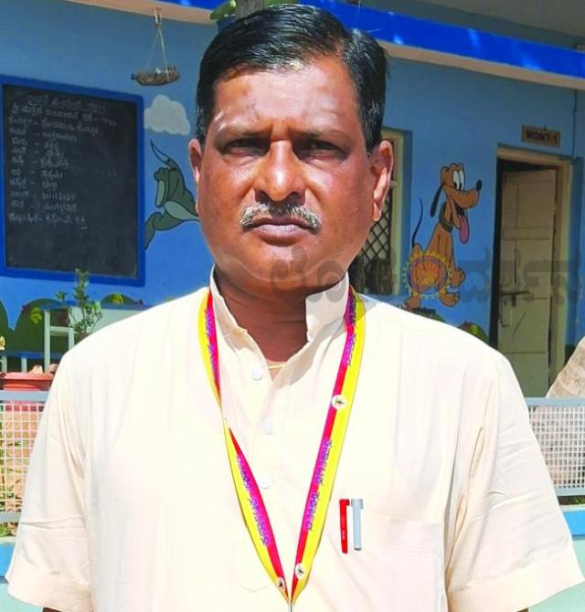 ದೈರ್ಯದಿಂದ ಪರೀಕ್ಷೆ ಬರೆಯಿರಿ: ಶಿಕ್ಷಕ ಹಿರೇಹೊಳಿ 