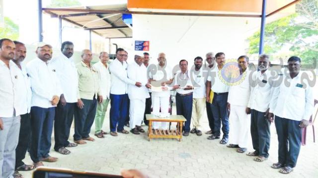 ನಾಗರಮುನ್ನೋಳಿ ಗ್ರಾಮಕ್ಕೆ ಪಿಯು ಕಾಲೇಜು ಮಂಜೂರು: ಎಂಎಲ್ಸಿ ಪ್ರಕಾಶ  