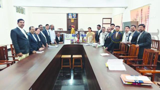 ರಾಜಿ ಸಂದಾನದ ಮೂಲಕ ಪ್ರಕರಣಗಳನ್ನು ಇತ್ಯರ್ಥ ಪಡಿಸಿಕೊಂಡರೆ, ಹಣ ಮತ್ತು ಸಮಯ ಎರಡು ಉಳಿತಾಯ: ನ್ಯಾಯಾಧೀಶೆ ಶಾಂತಮ್ಮಾ 