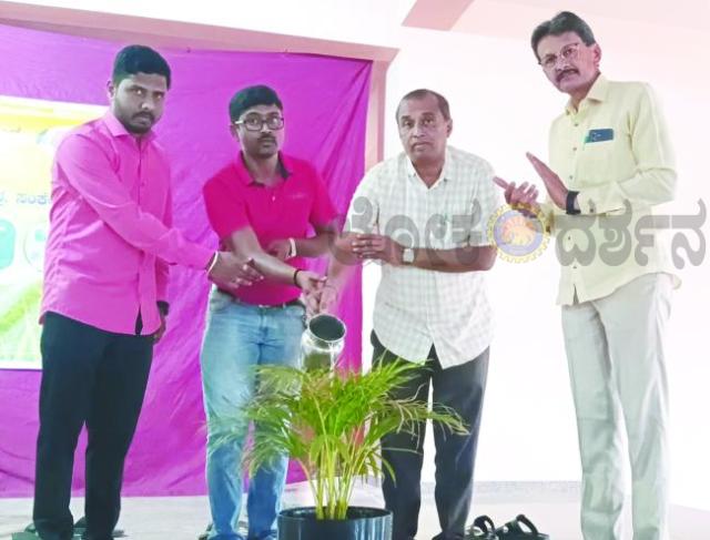 ಶಿರಗುಪ್ಪಿಯಲ್ಲಿ ಮಣ್ಣಿನ ಆರೋಗ್ಯ ಮತ್ತು ಕಬ್ಬಿನ ಅಧಿಕ ಇಳುವರಿ ವಿಚಾರ ಸಂಕಿರಣ; ಕಬ್ಬು ಬೆಳೆಯ ಸೂಕ್ತ ನಿರ್ವಹಣೆಯಿಂದ ಅಧಿಕ ಇಳುವರಿ: ಡಾ. ನೂಲಿ..! 