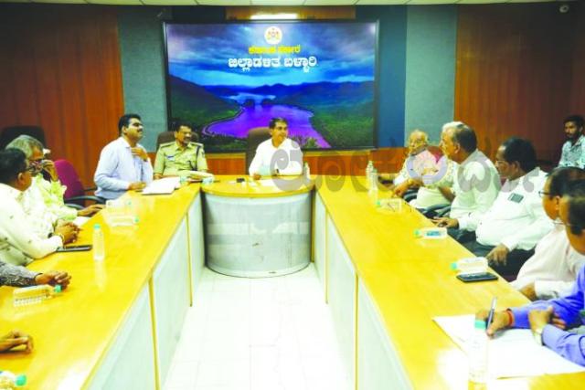 ಪೂರ್ವಭಾವಿ ಸಭೆಯಲ್ಲಿ ಎಡಿಸಿ ಮಹಮ್ಮದ್ ಝುಬೇರ್‌.ಎನ್ ಹೇಳಿಕೆ ಮಹನೀಯರ ಜಯಂತಿ ಅದ್ದೂರಿ ಆಚರಣೆ