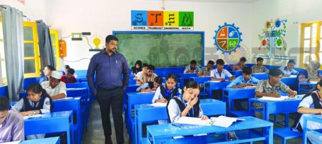 ಎಸ್‌ಎಸ್‌ಎಲ್‌ಸಿ ಪರೀಕ್ಷೆ ವೆಬ್ ಕಾಸ್ಟಿಂಗ್ ಕೇಂದ್ರ ಪರೀಶೀಲಿಸಿದ ಜಿಪಂ ಸಿಇಒ ರಿಷಿ ಆನಂದ 