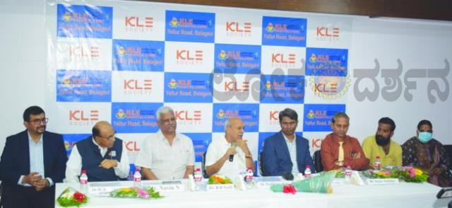 ಕೆಎಲ್‌ಇ ಶತಮಾನೋತ್ಸವ ಚಾರಿಟೆಬಲ್ ಆಸ್ಪತ್ರೆಯಲ್ಲಿ ಪ್ರಥಮ ಯಶಸ್ವಿ ಕಿಡ್ನಿ ಕಸಿ ಶಸ್ತ್ರಚಿಕಿತ್ಸೆ 