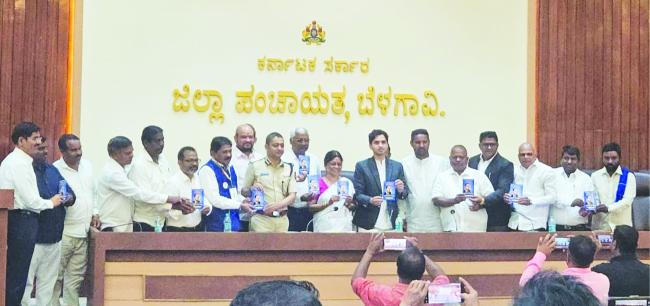 ಹಲಗೇಕರ್ ಅವರಿಂದ ಅಂಬೇಡ್ಕರ ವಿಚಾರಧಾರೆ ಪುಸ್ತಕ ಬಿಡುಗಡೆ