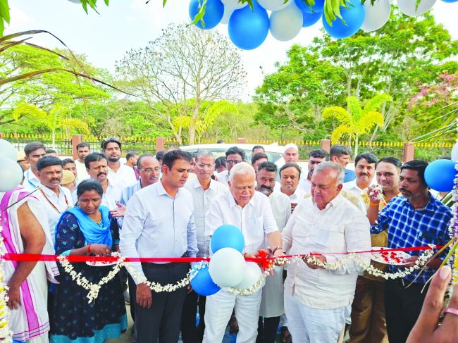 ದಾಂಡೇಲಿ ಅಂಬೇವಾಡಿಯ ಎ.ಆರ್‌.ಟಿ.ಓ ಕಛೇರಿಯಲ್ಲಿ ಸ್ವಯಂ ಚಾಲಿತ ಚಾಲನಾ ಪರೀಕ್ಷಾ ಪಥ ಉದ್ಘಾಟನೆ 