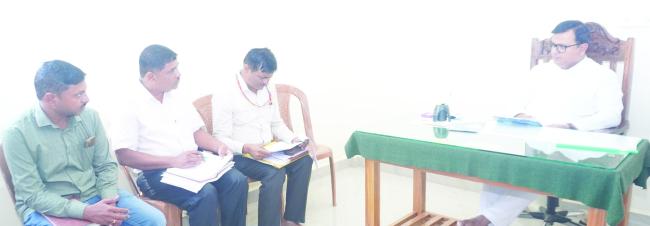 ಬೇಸಿಗೆಯಲ್ಲಿ ನೀರಿನ ಸಮಸ್ಯೆಯಾಗದಂತೆ ಕ್ರಮ ಕೈಗೊಳ್ಳಲು ಪಿಡಿಓಗೆ ಮಾನೆ ಸೂಚನೆ  