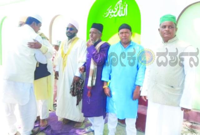 ರಂಜಾನ್ ಹಬ್ಬ ಆಚರಿಸಿದ ಬಿಎಸ್ಪಿ ಮುಖಂಡ ಮೆಹಬೂಬ್ ಖಾನ್‌