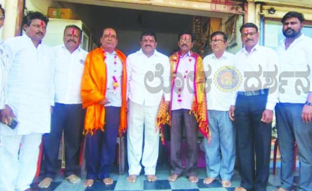 ಮಾಜಿ ಸೈನಿಕರ ಸಂಘದ ನೂತನ ಅಧ್ಯಕ್ಷ ಉಪಾಧ್ಯಕ್ಷರಿಗೆ ಸನ್ಮಾನ 