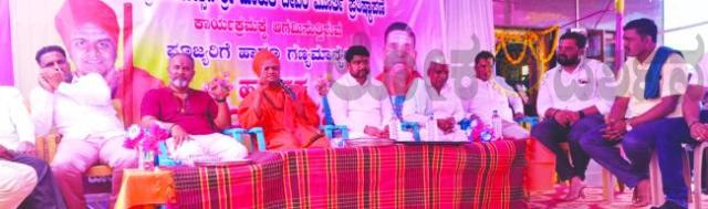 ವಿಜೃಂಭಣೆಯಿಂದ ಕುರಣಿವಾಡಿ ಜಾತ್ರೆ  