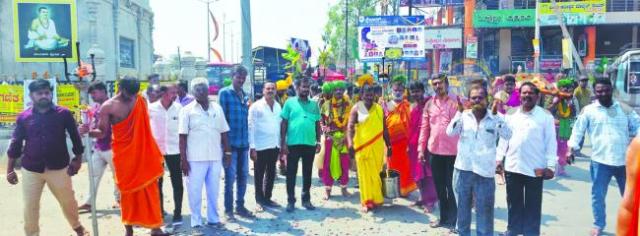 ಸಮಾಜಕ್ಕಾಗಿ ನಿತ್ಯ ಶ್ರಮಿಸುತ್ತಿರುವರನ್ನು ಪ್ರೋತ್ಸಾಹಿಸಿ: ಸುರೇಶ ಆಚಾರ 