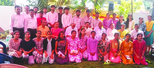 ಜೈನಮಿಲನಿಂದ ಪ್ರತಿಭಾವಂತ ವಿದ್ಯಾರ್ಥಿಗಳಿಗೆ ಶಿಷ್ಯವೇತನ ವಿತರಣೆ ಕಾರ್ಯಕ್ರಮ 