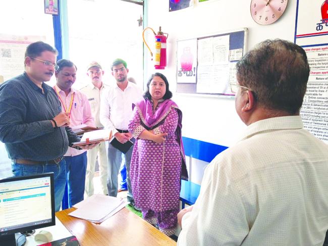 ಜಿಲ್ಲೆಯಲ್ಲಿ ಗೃಹಬಳಕೆಯ ಗ್ಯಾಸ್ ಸಿಲಿಂಡರ್ ಕೊರತೆ ಇಲ್ಲ: ಜಿಲ್ಲಾಧಿಕಾರಿ ಸ್ನೇಹಲ್ ಆರ್‌.   