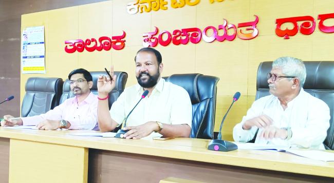 ‘ಧಾರವಾಡ ತಾಲ್ಲೂಕು ಗ್ಯಾರಂಟಿ ಯೋಜನೆಗಳ ಅನುಷ್ಠಾನದಲ್ಲಿ ಗಮನಾರ್ಹ ಪ್ರಗತಿ’ 