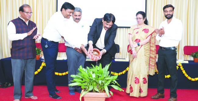 ಪ್ರಾಮಾಣಿಕತೆ, ಛಲದಿಂದ ಸಾಧನೆ ಮಾಡಿರಿ: ಶಂಕರಾನಂದ ಬನಶಂಕರಿ  