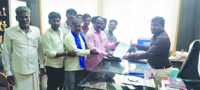 ಒಳಮೀಸಲಾತಿ ಜಾರಿಗೊಳಿಸಲು ಮುಖ್ಯ ಮಂತ್ರಿಯವರಿಗೆ ಮನವಿ 