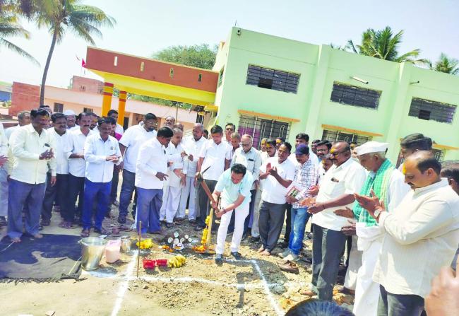 ವಡಗೋಲ ಗ್ರಾಮಕ್ಕೆ 1.30 ಕೋಟಿ ಅಭಿವೃದ್ಧಿ ಅನುದಾನ: ಶಾಸಕ ಗಣೇಶ ಹುಕ್ಕೇರಿ