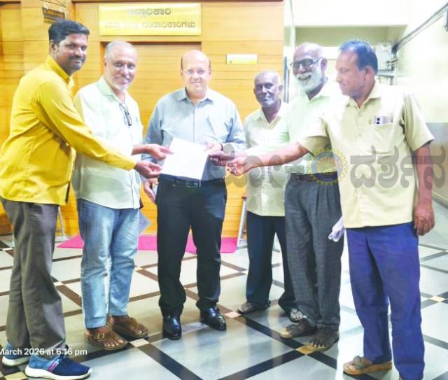 ಸಿಸಿ ಟಿವಿ ಕ್ಯಾಮೆರಾಗಳನ್ನು ಅಳವಡಿಕೆಗೆ ಆಗ್ರಹಿಸಿ ಜಿಲ್ಲಾಧಿಕಾರಿಗೆ ಮನವಿ 