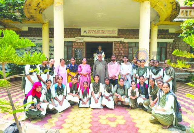  “ಮಹಿಳಾ ವಿವಿಯಲ್ಲಿ ಮಾಧ್ಯಮ ಕೌಶಲಗಳಿಗೆ ವಿಪುಲ ಅವಕಾಶ” 