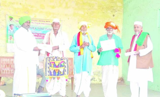 ಹೊನಕುಪ್ಪಿ ಜಾನಪ ಜಾತ್ರೆ: ರಂಜಿಸಿದ ಕಲಾ ತಂಡಗಳು 